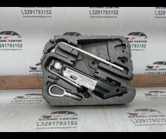 KIT EMERGENZA ATTREZZI SOLLEVATORE RUOTA MINI R55