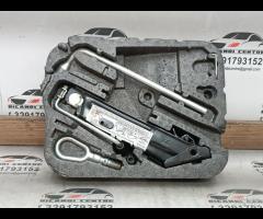 KIT EMERGENZA ATTREZZI SOLLEVATORE RUOTA MINI R55