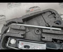 KIT EMERGENZA ATTREZZI SOLLEVATORE RUOTA MINI R55 - 8