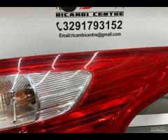 FARO FANALE STOP POSTERIORE DESTRA DX FORD FOCUS 2