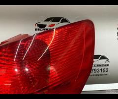 FARO FANALE STOP POSTERIORE DESTRA KIA VENGA 3 201