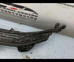 GRIGLIA PARAURTI ANTERIORE GRIGLIA RADIATORE HYUND - 9