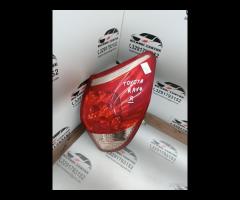 FARO FANALE STOP  POSTERIORE LED DESTRO TOYOTA RAV