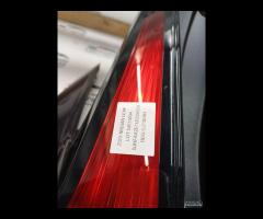 FANALE STOP POSTER. SX 2023 NISSAN LEAF ZE1E HATCH - 11