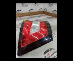 FARO FANALE STOP POSTERIORE SX SKODA FABIA III 201 - 9