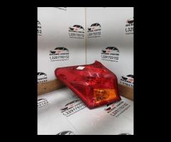 FANALE STOP POSTERIORE SX 2015 TOYOTA AURIS Hatchb - 4