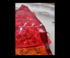 FANALE STOP POSTERIORE SX 2015 TOYOTA AURIS Hatchb - 5