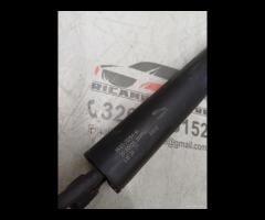 PISTONE PORTELLONE POSTERIORE SX=DX 2018 JAGUAR F- - 9