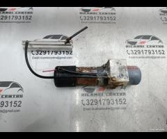 POMPA PORTELLONE BAGAGLIAIO POSTERIORE 2010 MERCED - 10