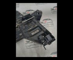 STAFFA SUPPORTO FARO ANTERIORE DESTRO 2009 PORSCHE - 10