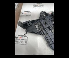 STAFFA SUPPORTO FARO ANTERIORE DESTRO 2009 PORSCHE - 12