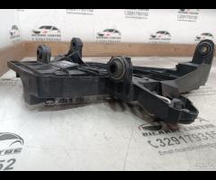 STAFFA SUPPORTO FARO ANTERIORE DESTRO 2009 PORSCHE - 18