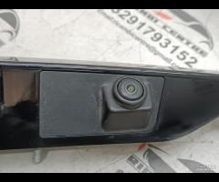 RIVESTIMENTO PORTELLONE TELECAMERA RANGE ROVER EVO - 13