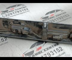 RIVESTIMENTO PORTELLONE TELECAMERA RANGE ROVER EVO - 23