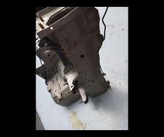 LONGHERONE ANTERIORE SINISTRO LAND ROVER DISCOVERY - 18