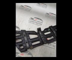 SUPPORTO/GRIGLIA INFERIORE PARAURTI ANTERIORE 2011 - 18