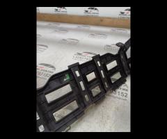 SUPPORTO/GRIGLIA INFERIORE PARAURTI ANTERIORE 2011 - 20