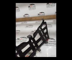 SUPPORTO/GRIGLIA INFERIORE PARAURTI ANTERIORE 2011 - 21