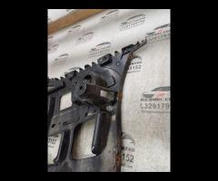 SUPPORTO PARAURTI POSTERIORE LATO SINISTRO 2010 BM - 18