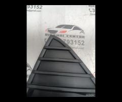 GRIGLIA CORNICE PARAURTI ANTERIORE INFERIORE SX FO