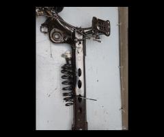 ASSALE POSTERIORE+ AMMORTIZATORE SKODA KAMIQ 2023 - 22