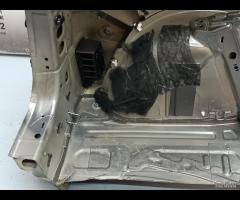 PARAFANGO POSTERIORE \\LONGHERONE SINISTRO SKODA K