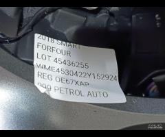 VOLANTE MULTIFUNZIONE IN PELLE NERO SMART FORFOUR