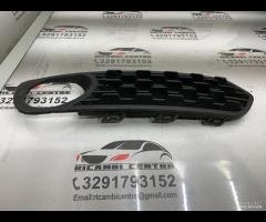 MASCHERINA FENDINEBBIA PARAURTI ANTERIORE DX BMW F - 8