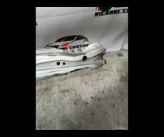 TRAVERSA PARAURTI POSTERIORE  VOLVO V40 2013 31299