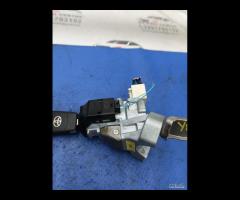 BLOCCHETTO ACCENSIONE CON CHIAVE TOYOTA YARIS \\ A - 8