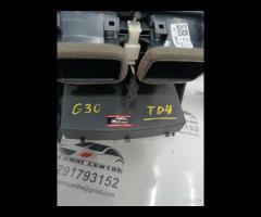 CONSOLE CENTRALE POSTERIORE GRIGLIA VENTILAZIONE B - 18