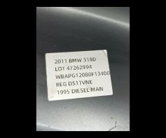 INSERTO PARAURTI POSTERIORE 2011 BMW SERIE 3 E90 E - 7