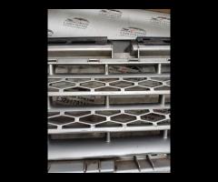 GRIGLIA PARAURTI ANTERIORE LAND ROVER FREELANDER 2 - 13