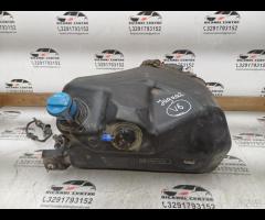 SERBATOIO ADBLUE 2018 JAGUAR F-PACE X761/RANGE ROV