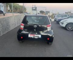 toyota iq automatica colore nera benzina come nuov