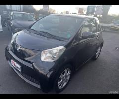 toyota iq automatica colore nera benzina come nuov