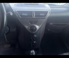 toyota iq automatica colore nera benzina come nuov - 11