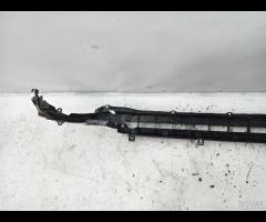 SUPPORTO STAFFA PARAURTI ANTERIORE LR DISCOVERY SP - 12