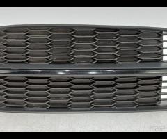 GRIGLIA PARAURTI FENDINEBBIA ANTERIORE DESTRA 2015