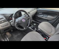 Fiat Grande Punto 1.2 5 porte Neopatentati - 25