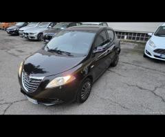 Lancia Ypsilon 1.2 69 CV 5 porte S&S Platinum - 27