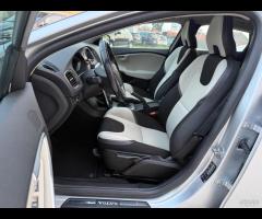Volvo V40 Cross Country D2 GARANZIA R-DESIGN SPORT - 9