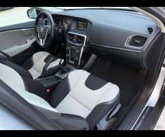 Volvo V40 Cross Country D2 GARANZIA R-DESIGN SPORT - 10