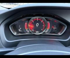 Volvo V40 Cross Country D2 GARANZIA R-DESIGN SPORT - 16