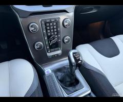 Volvo V40 Cross Country D2 GARANZIA R-DESIGN SPORT - 18