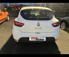 RENAULT CLIO anno 2018 - 6