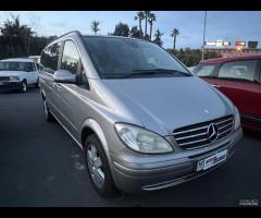 MERCEDEZ VIANO anno 2010