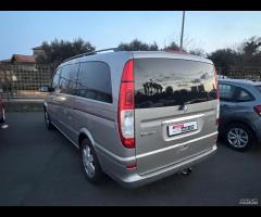 MERCEDEZ VIANO anno 2010