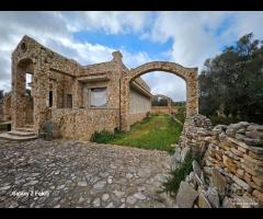 GROTTAGLIE - Villa rustica in pietra