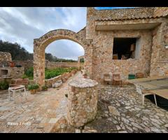 GROTTAGLIE - Villa rustica in pietra